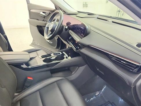 Used 2024 Buick Envision Preferred AWD/4WD image 29