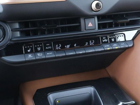 New 2026 Toyota Crown Signia image 18