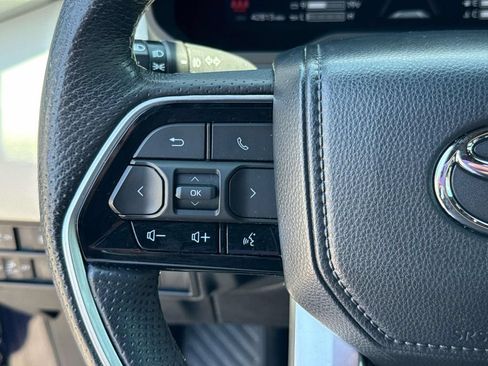 Used 2022 Toyota Tundra Capstone AWD/4WD image 22