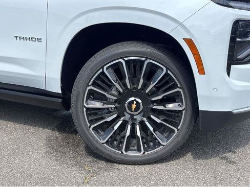 New 2026 Chevrolet Tahoe High Country AWD/4WD image 4
