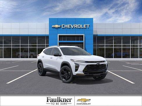 New 2026 Chevrolet Trax ACTIV image 1