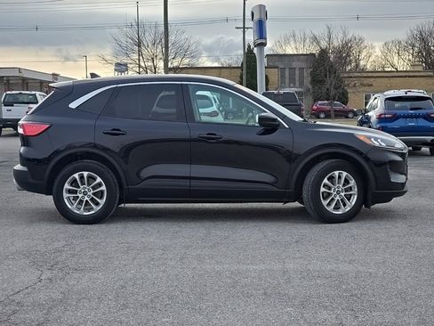 Used 2021 Ford Escape SE w/ Cold Weather Package image 8