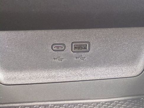 New 2026 Chevrolet Equinox LT w/ Convenience Package II image 21