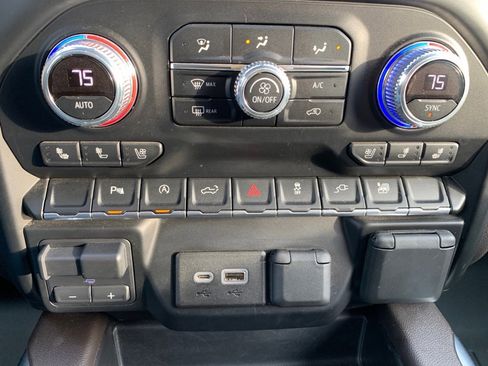 Used 2019 GMC Sierra 1500 SLT w/ SLT Premium Package image 12