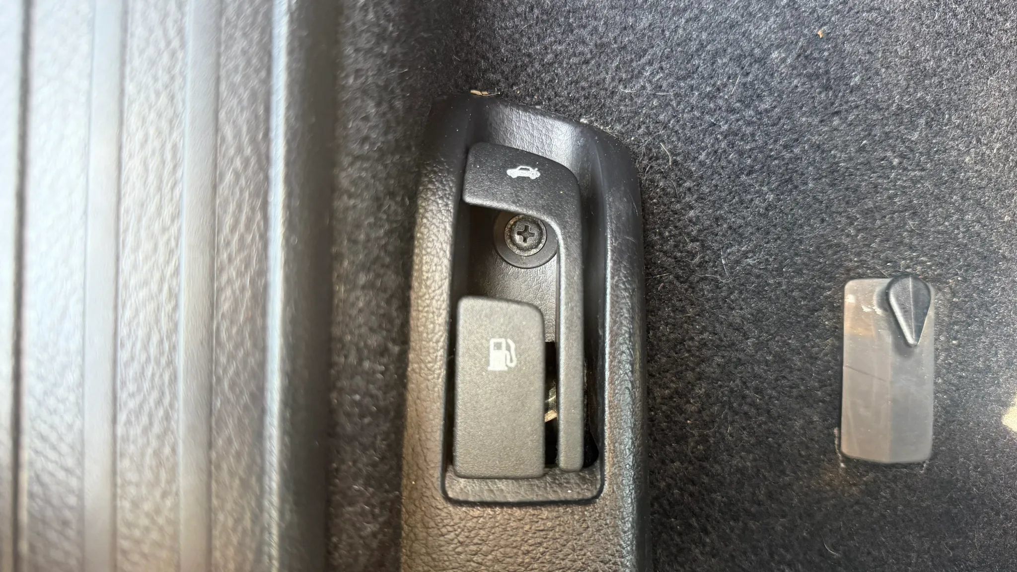 Used 2013 MAZDA MAZDA3 i Touring FWD image 30