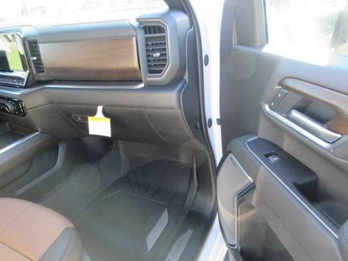 New 2026 Chevrolet Silverado 3500 High Country w/ High Country Premium Package image 21