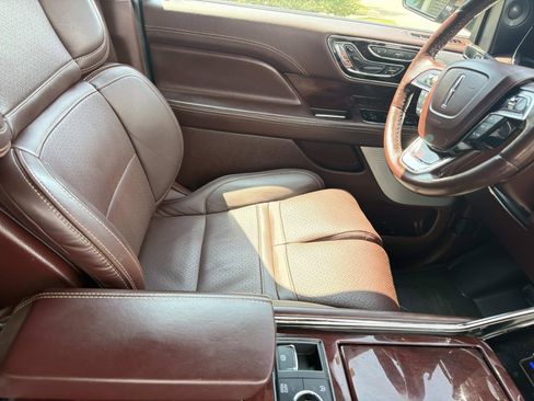 Used 2019 Lincoln Navigator L Black Label w/ Cargo Package AWD/4WD image 12
