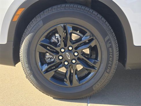 Used 2022 Chevrolet Blazer LT w/ Midnight/Sport Edition image 27