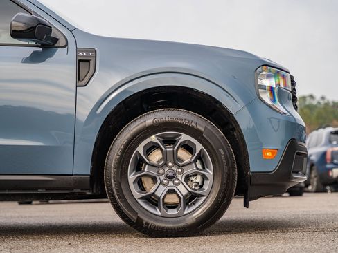 New 2026 Ford Maverick XLT w/ XLT Luxury Package image 5