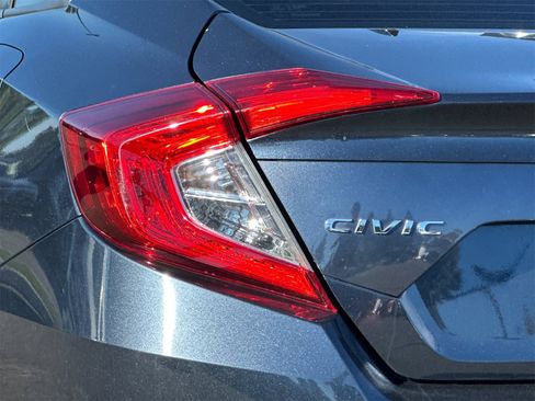 Used 2018 Honda Civic EX image 30