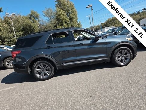 Used 2022 Ford Explorer XLT w/ Equipment Group 202A image 34