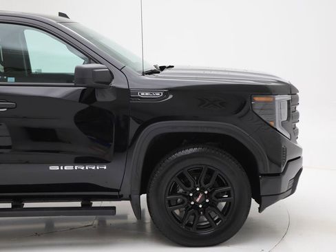 Used 2023 GMC Sierra 1500 Pro w/ Graphite Edition image 4