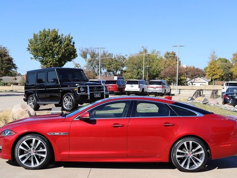 Used 2016 Jaguar XJ R-Sport image 6