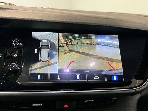 Used 2022 Buick Envision Avenir w/ Technology Package II image 29