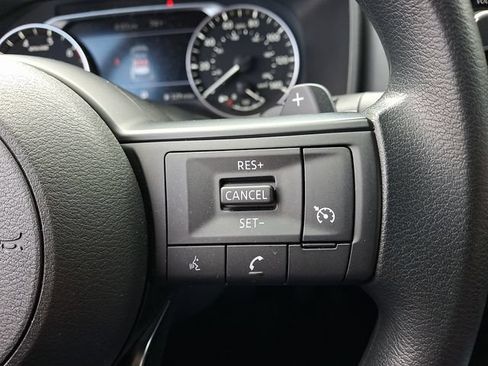 Used 2023 Nissan Rogue S AWD/4WD image 23