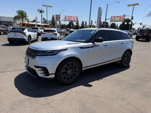 Used 2018 Land Rover Range Rover Velar R-Dynamic SE AWD/4WD image 3