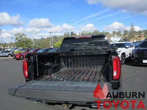 Used 2021 GMC Sierra 1500 SLT w/ X31 Off-Road Package image 10