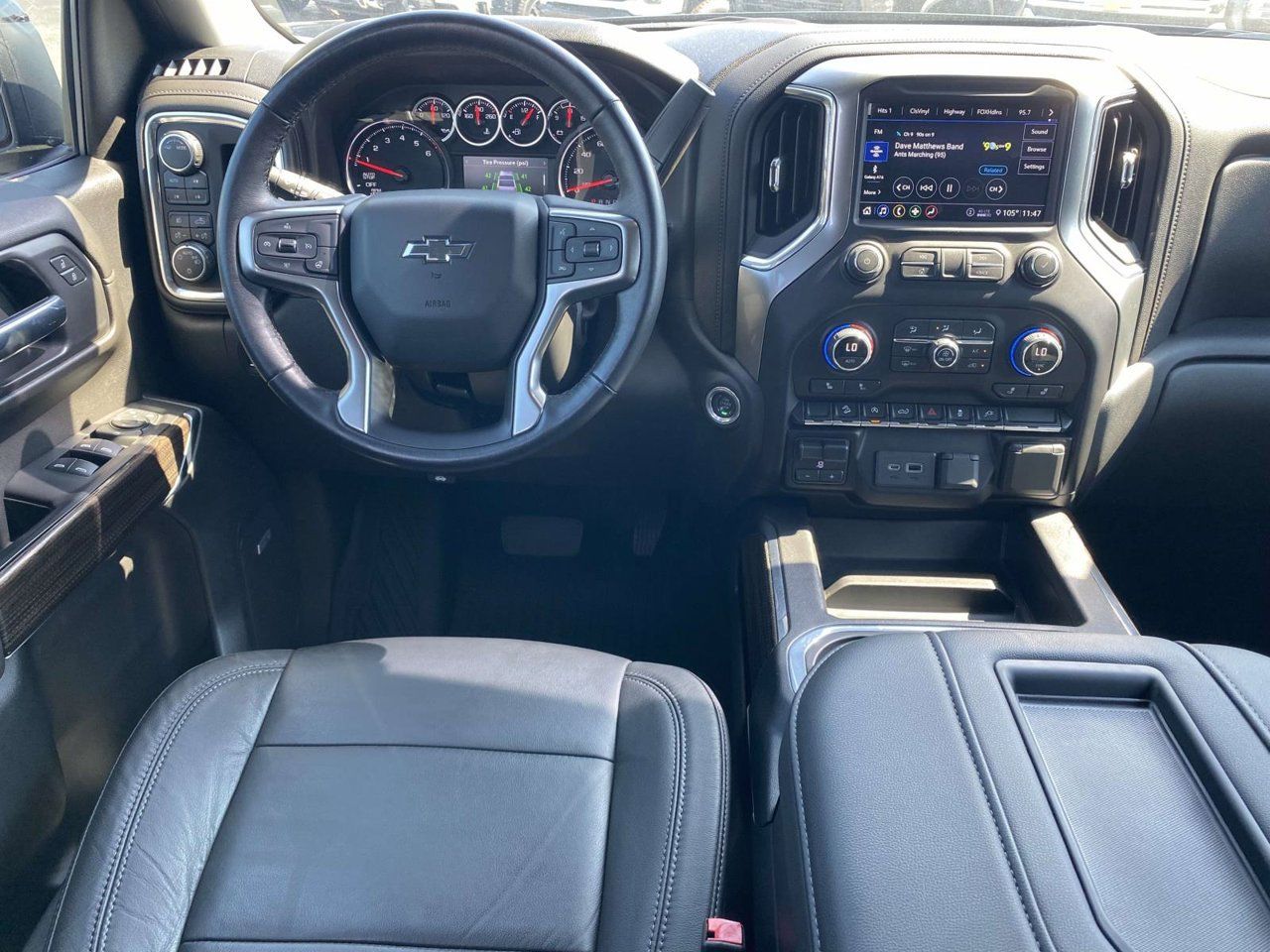 Used 2020 Chevrolet Silverado 1500 LT Trail Boss AWD/4WD image 18