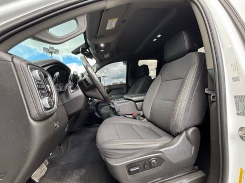 Used 2019 GMC Sierra 1500 SLE w/ Fleet Comfort Package image 8