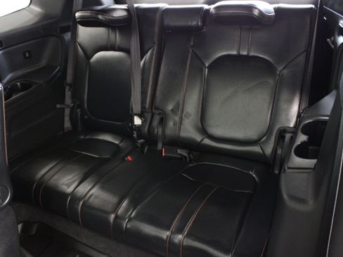 Used 2025 Honda Pilot TrailSport image 34