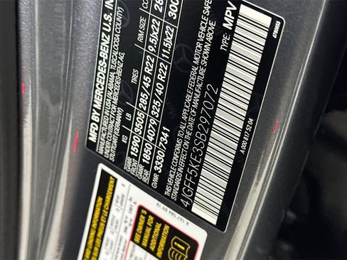 Used 2025 Mercedes-Benz GLS 450 4MATIC image 37