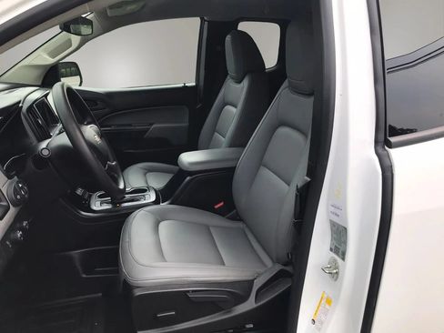 Used 2019 Chevrolet Colorado W/T w/ WT Convenience Package AWD/4WD image 2