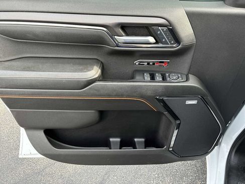 Used 2024 GMC Sierra 1500 AT4 image 23