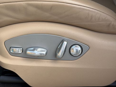 Certified 2019 Porsche Macan image 27