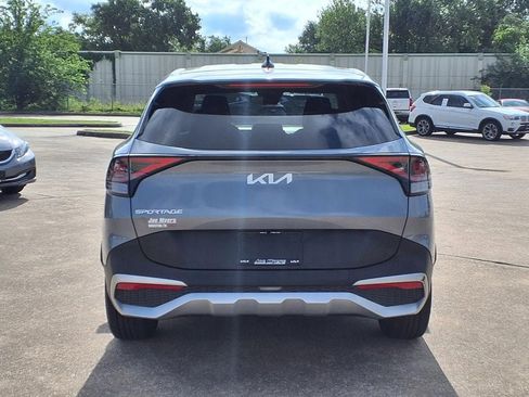 Used 2024 Kia Sportage EX FWD image 8