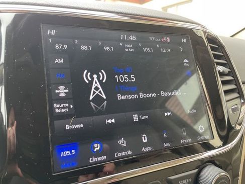 Used 2021 Jeep Grand Cherokee Limited w/ Trailer Tow Group IV image 26