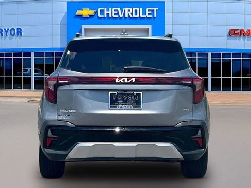 Used 2024 Kia Seltos S AWD/4WD image 6
