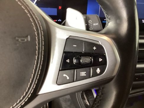 Used 2023 BMW X7 xDrive40i w/ Executive Package AWD/4WD image 27