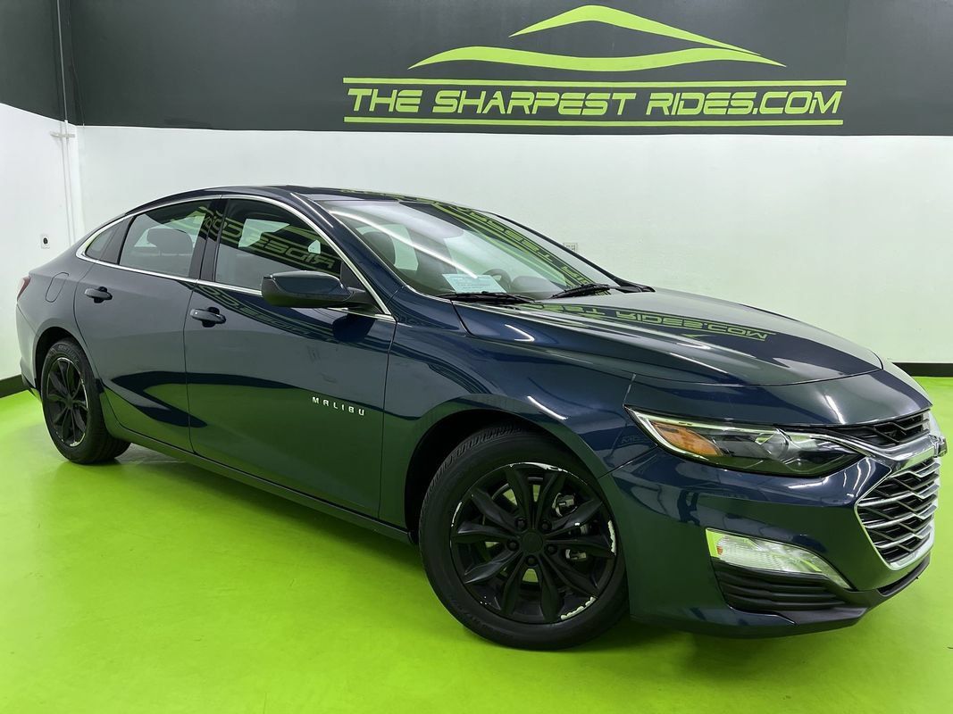 Used 2022 Chevrolet Malibu LT FWD image 1
