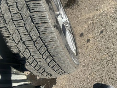 Used 2017 Honda Pilot Touring image 4