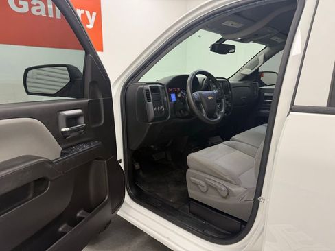 Used 2019 Chevrolet Silverado 1500 W/T w/ WT Convenience Package AWD/4WD image 9