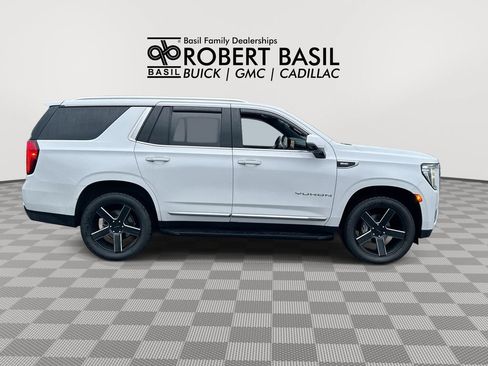 Used 2021 GMC Yukon SLT w/ SLT Premium Package AWD/4WD image 9
