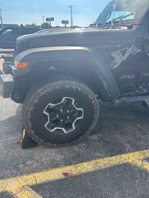 Used 2023 Jeep Gladiator Rubicon w/ LED Lighting Group AWD/4WD image 6