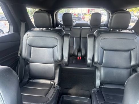 Used 2020 Ford Explorer XLT w/ Equipment Group 202A AWD/4WD image 16