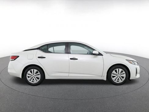 Used 2025 Nissan Sentra S FWD image 8