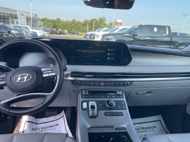 Used 2023 Hyundai Palisade SEL w/ Cargo Package FWD image 15