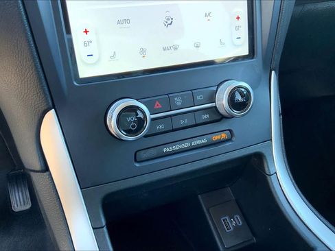 Used 2022 Ford Edge SEL image 31