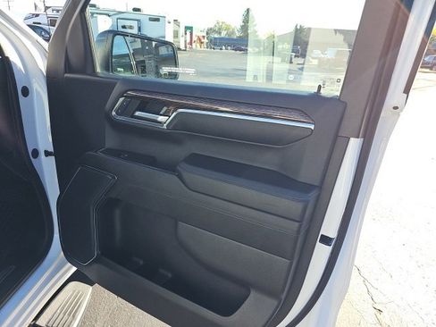 Used 2023 GMC Sierra 1500 Elevation image 18