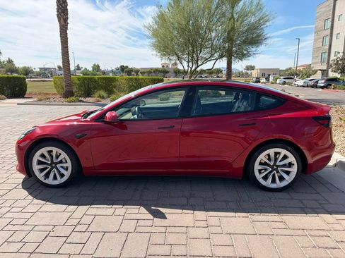Used 2022 Tesla Model 3 RWD image 5