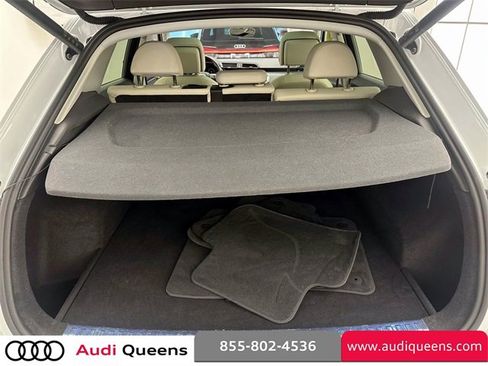 Certified 2023 Audi Q3 2.0T Premium w/ Convenience Package image 10