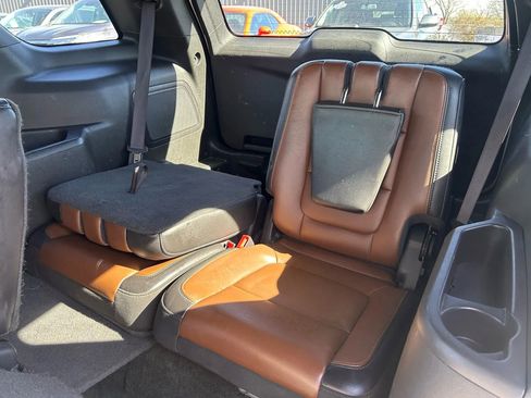 Used 2013 Ford Explorer Limited image 34