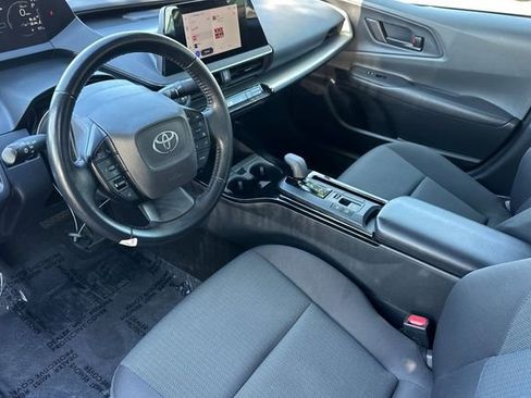 Used 2024 Toyota Prius LE image 11