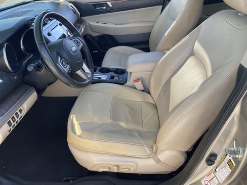 Used 2017 Subaru Outback 3.6R Limited image 18