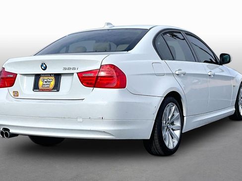 Used 2011 BMW 328i Sedan RWD image 2