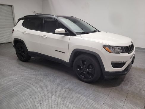 Used 2020 Jeep Compass Latitude FWD image 11