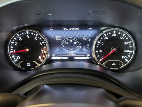 Used 2023 Jeep Renegade Trailhawk w/ Trailhawk Elite Group image 10